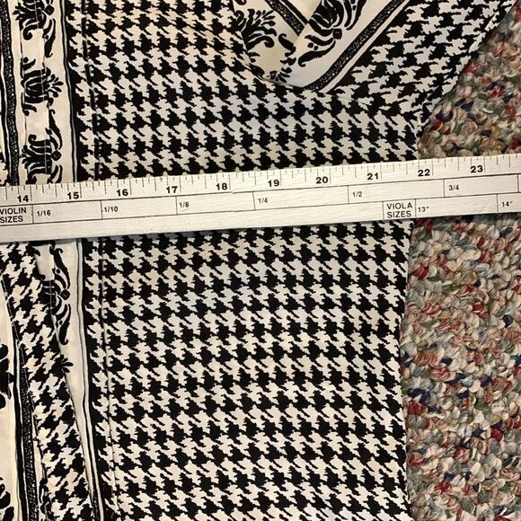 Lands’ End Black White Houndstooth Floral Tie Neck Button Front LS Tunic Sz 12 - Picture 14 of 16